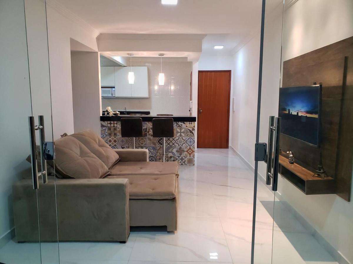 Th Flats Gv Shopping 502 Apartment โกเวร์นาดอร์ วาลาดาเรส ภายนอก รูปภาพ