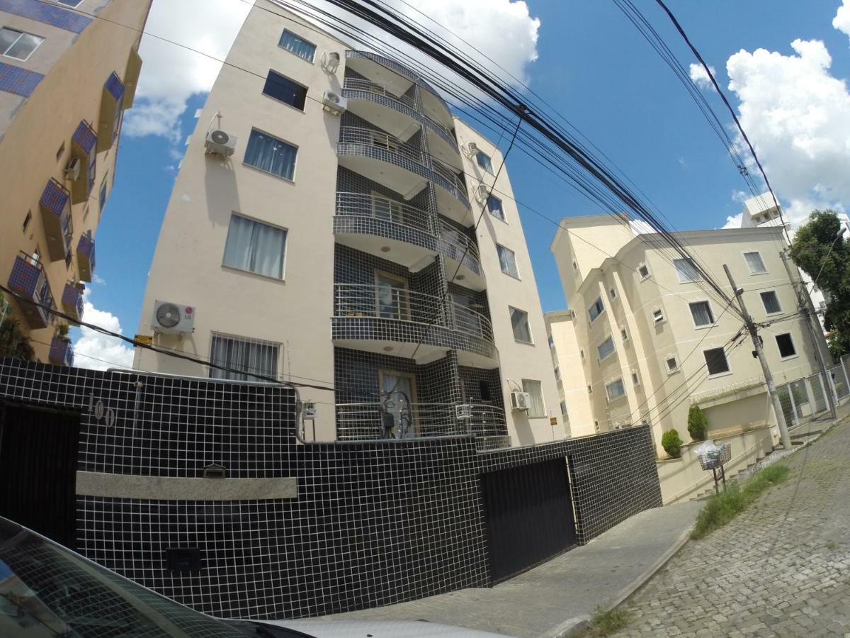 Th Flats Gv Shopping 502 Apartment โกเวร์นาดอร์ วาลาดาเรส ภายนอก รูปภาพ